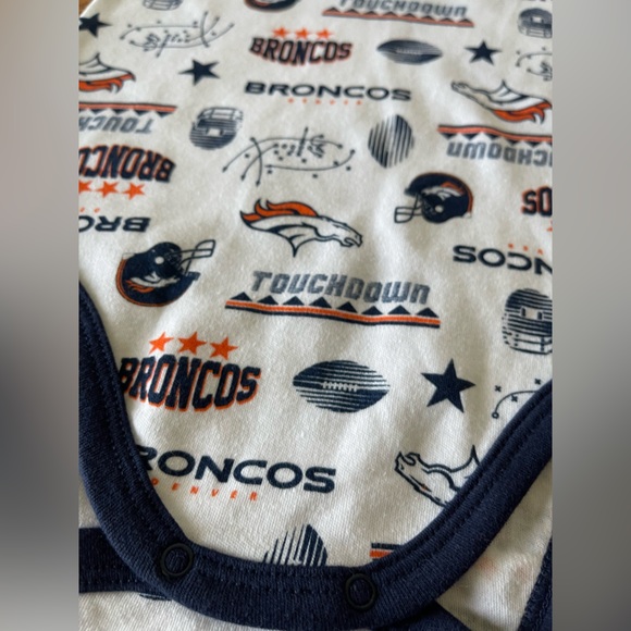 NFL Team Apparel: Two Denver Broncos Football Onesies 6-12 months New with tags - Picture 9 of 12